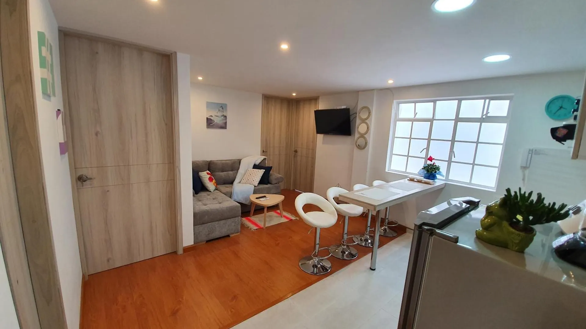 Homy Apartamentos - Corferias, Embassy, Airport, G12, Un, Agora 보고타