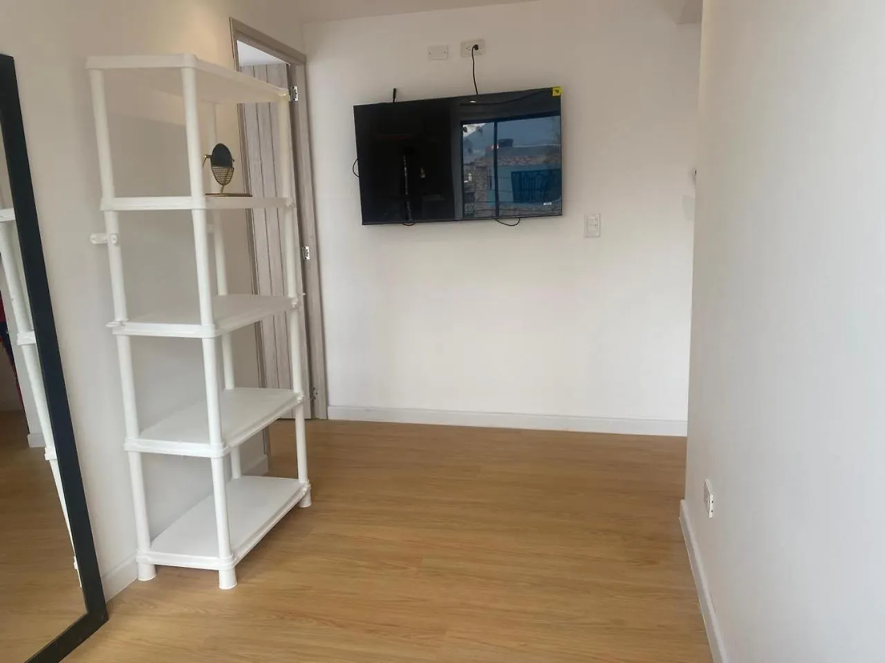 Homy Apartamentos - Corferias, Embassy, Airport, G12, Un, Agora 보고타 0*,